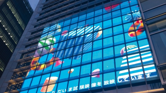 透明フィルムLEDウィンドウディスプレイ